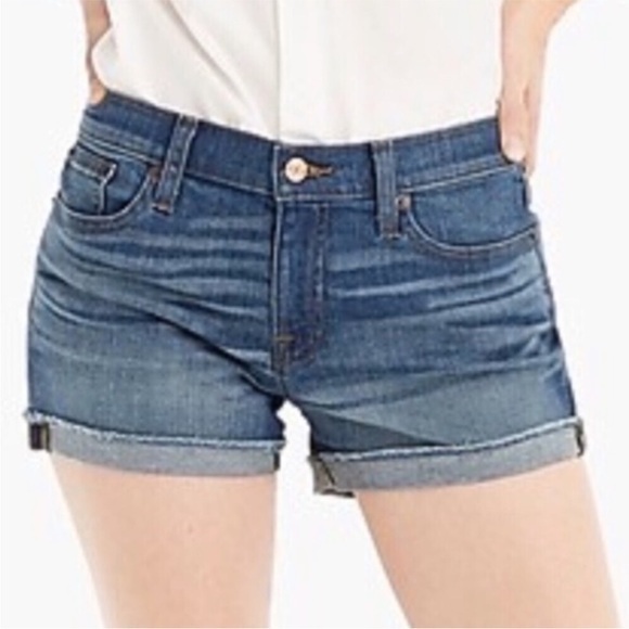 🍀 3/$30 J crew NWT raw hem rolled hem cuffed hem medium wash denim shorts 24 - Picture 1 of 10